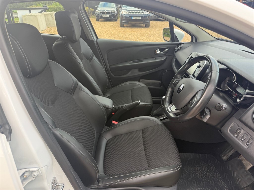 Used Renault Clio 2017 for sale - 75695858: Photo 26