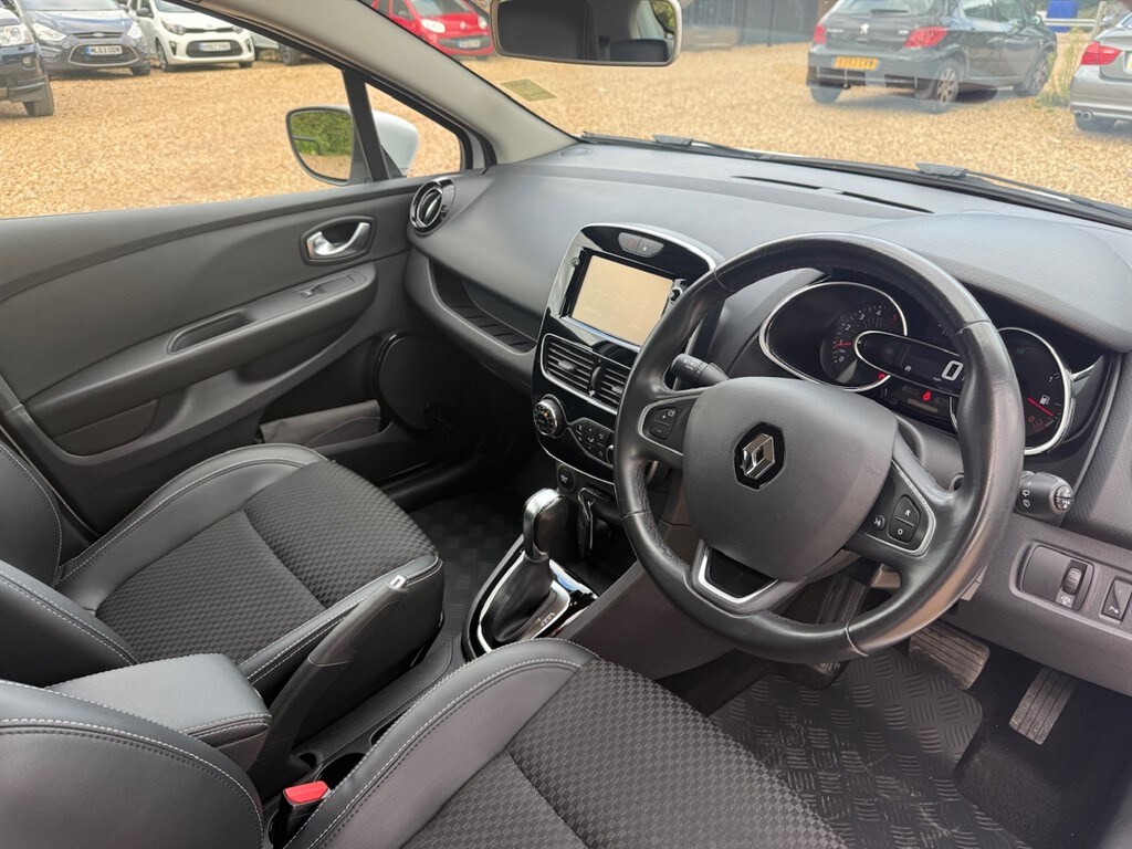 Used Renault Clio 2017 for sale - 75695858: Photo 28