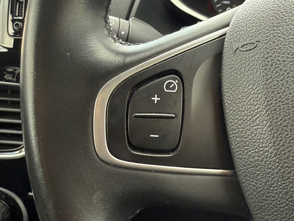 Used Renault Clio 2017 for sale - 75695858: Photo 31