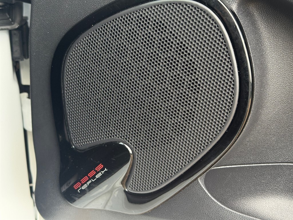 Used Renault Clio 2017 for sale - 75695858: Photo 35