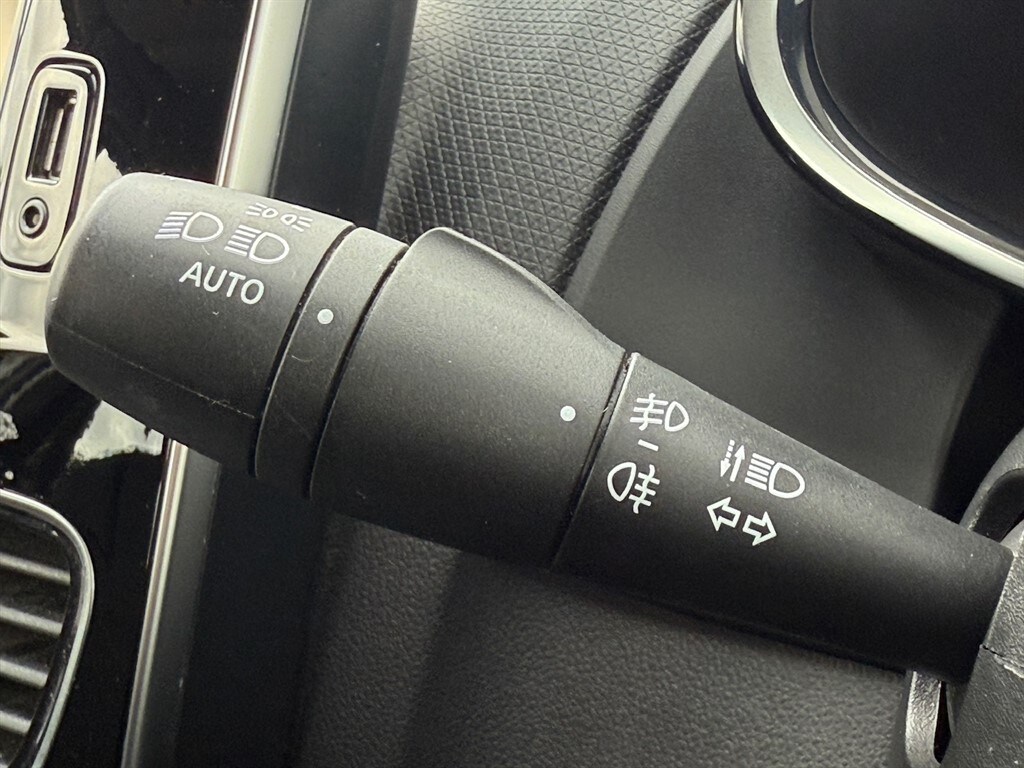 Used Renault Clio 2017 for sale - 75695858: Photo 36