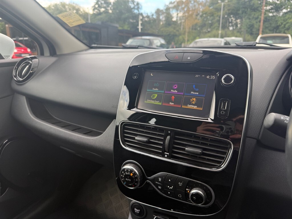 Used Renault Clio 2017 for sale - 75695858: Photo 38