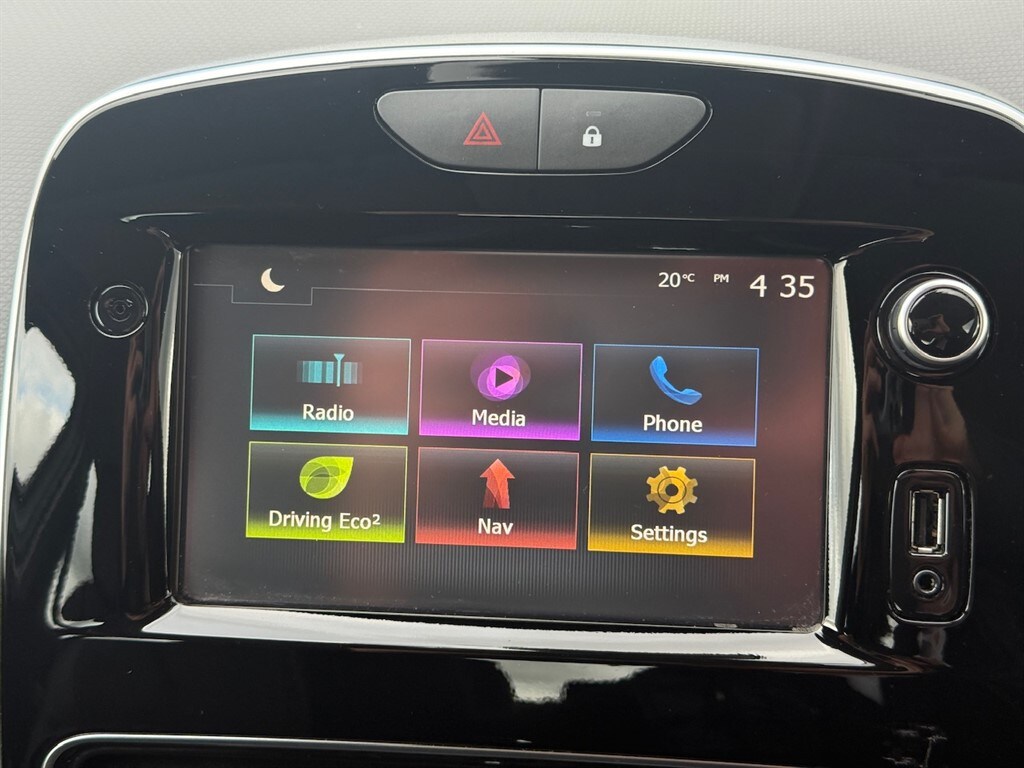 Used Renault Clio 2017 for sale - 75695858: Photo 39