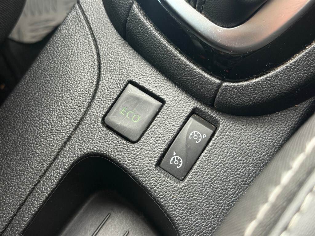 Used Renault Clio 2017 for sale - 75695858: Photo 48