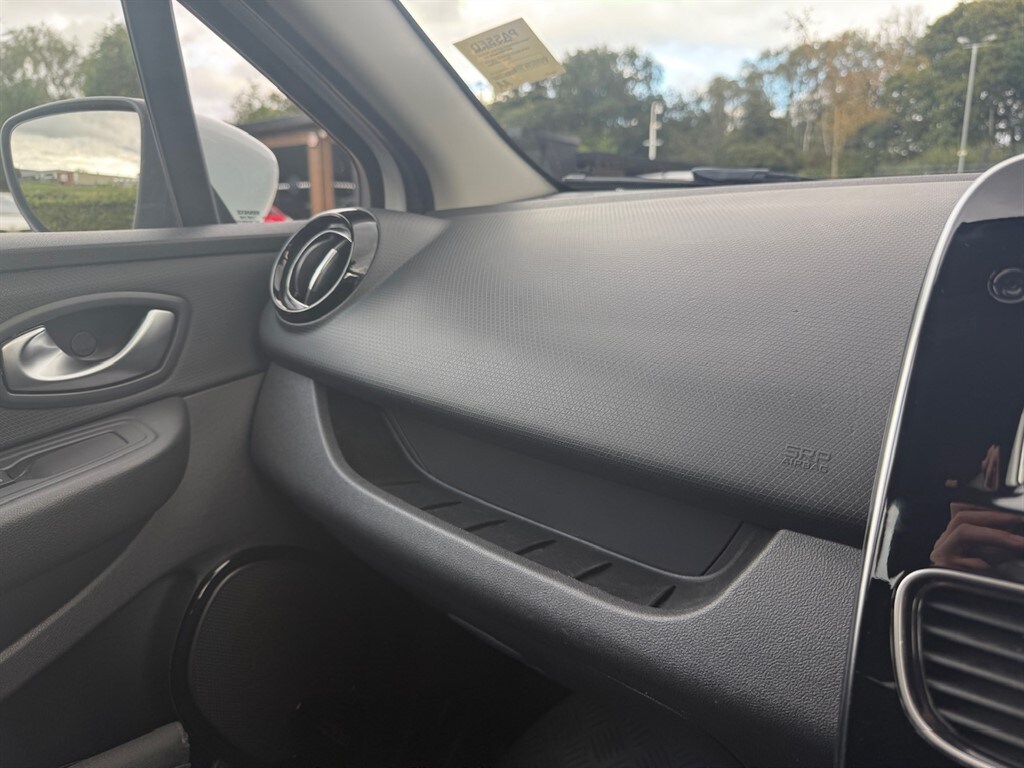 Used Renault Clio 2017 for sale - 75695858: Photo 49