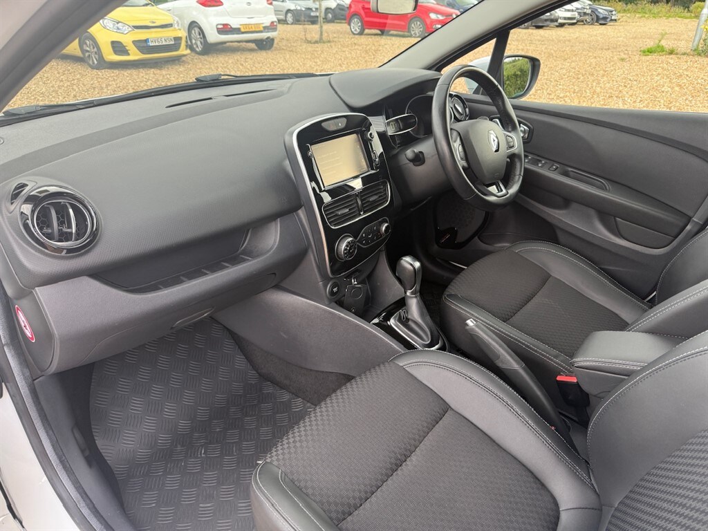 Used Renault Clio 2017 for sale - 75695858: Photo 53