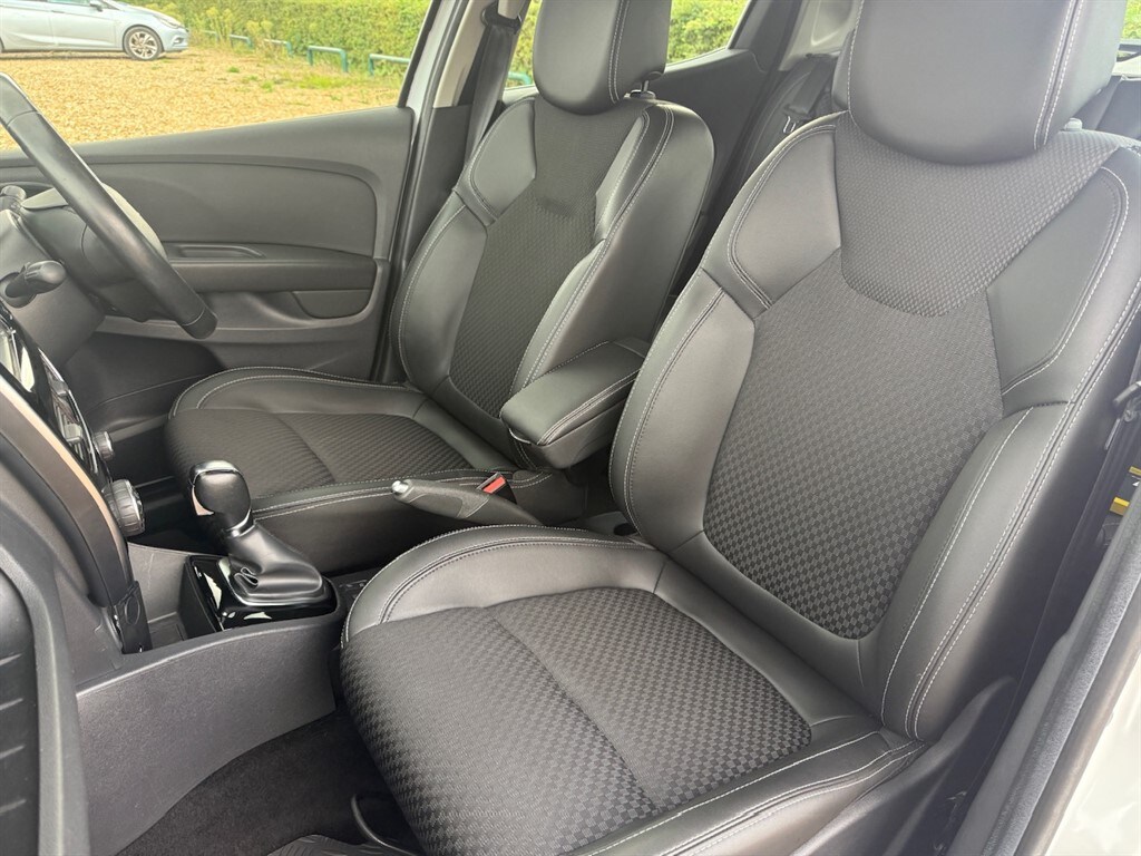 Used Renault Clio 2017 for sale - 75695858: Photo 54