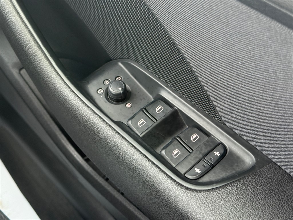 Used Audi A3 2015 for sale - 76276959: Photo 35