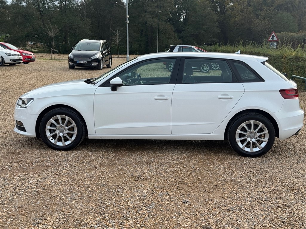 Used Audi A3 2015 for sale - 76276959: Photo 8