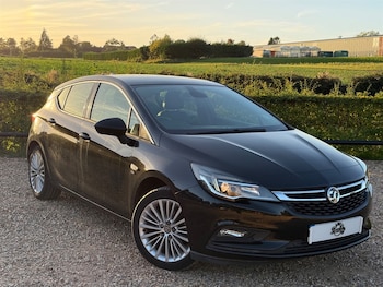 Used Vauxhall Astra 2017 for sale - 76161660: Photo