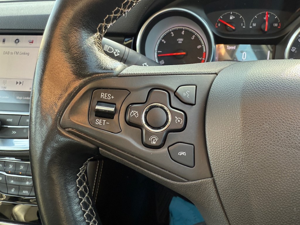 Used Vauxhall Astra 2017 for sale - 76161660: Photo 31