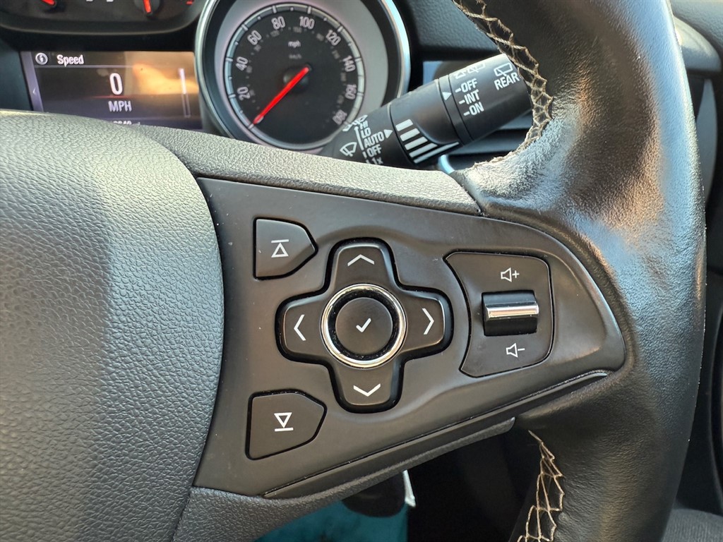 Used Vauxhall Astra 2017 for sale - 76161660: Photo 32