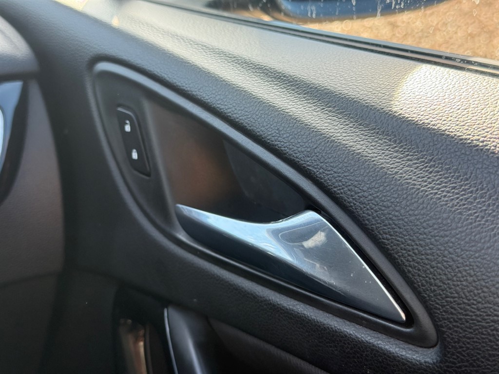 Used Vauxhall Astra 2017 for sale - 76161660: Photo 34