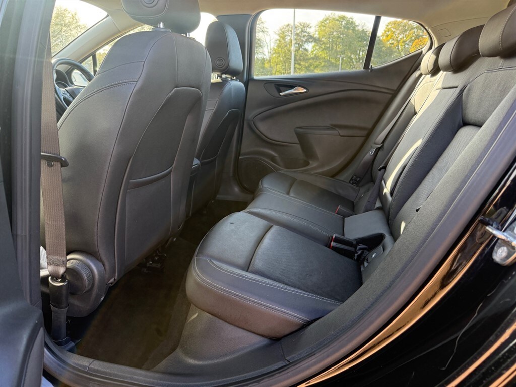 Used Vauxhall Astra 2017 for sale - 76161660: Photo 53