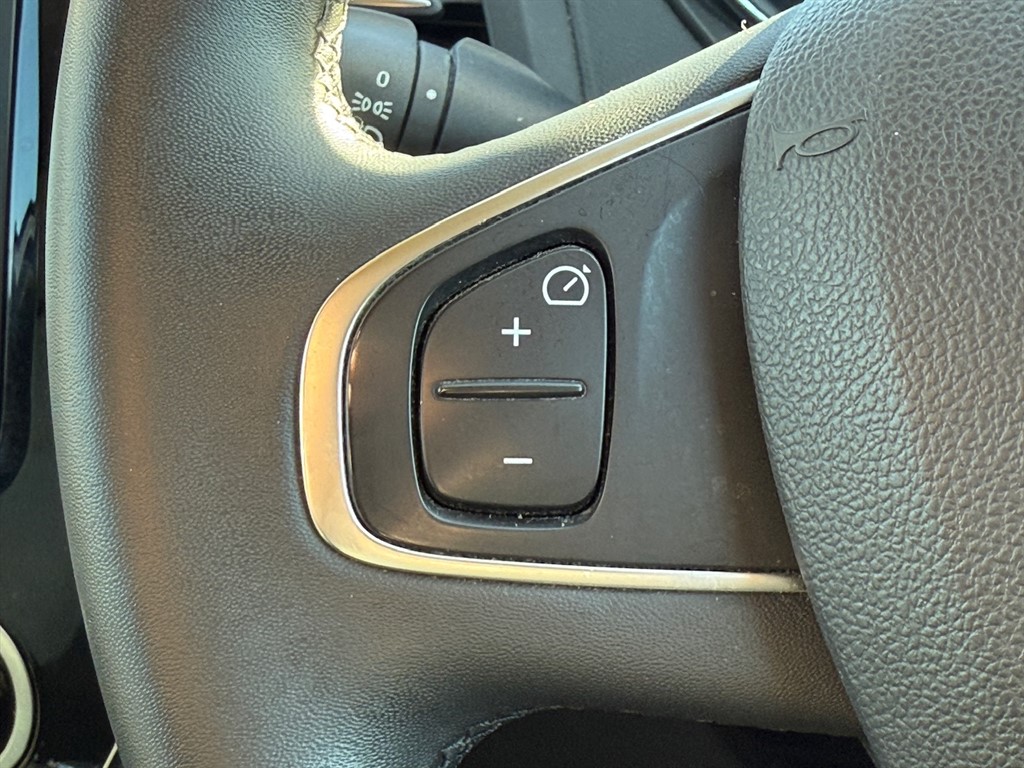 Used Renault Captur 2018 for sale - 75895181: Photo 30