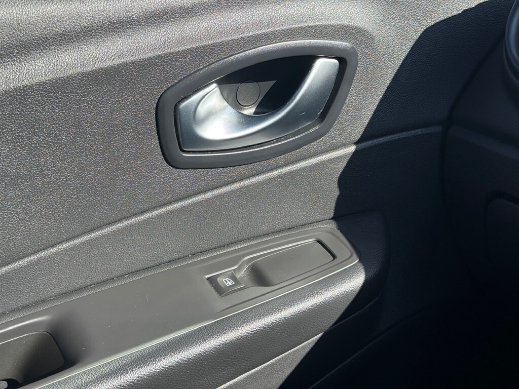 Used Renault Captur 2018 for sale - 75895181: Photo 44