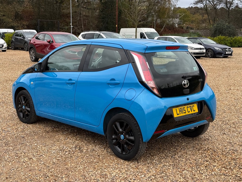 Used Toyota AYGO 2015 for sale - 76589959: Photo 10