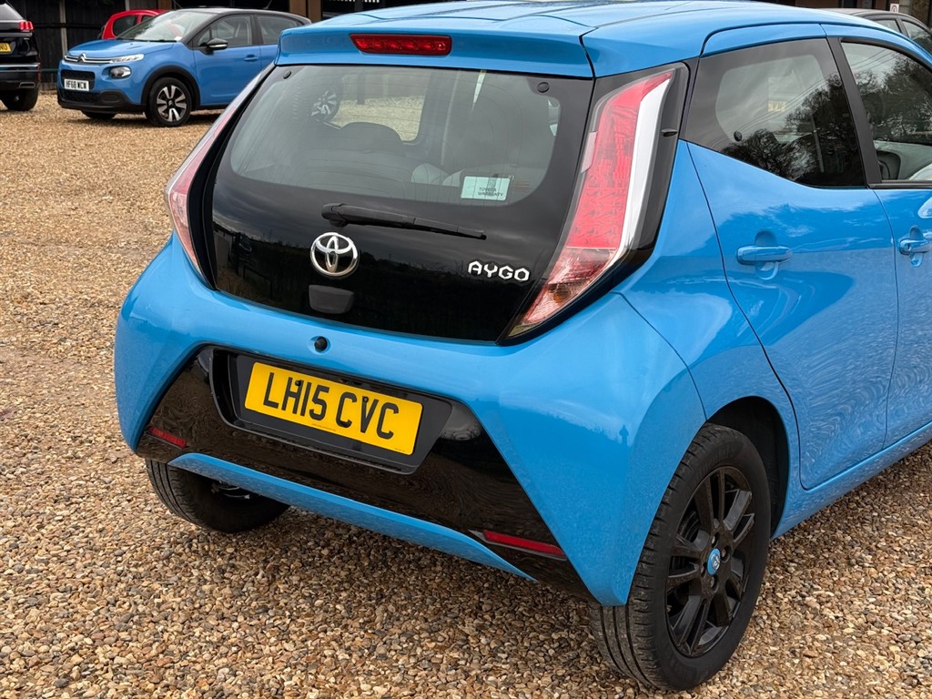 Used Toyota AYGO 2015 for sale - 76589959: Photo 12