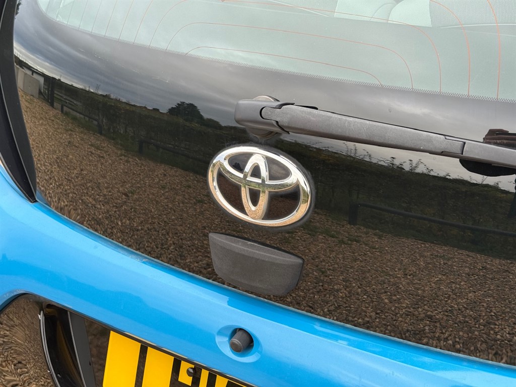 Used Toyota AYGO 2015 for sale - 76589959: Photo 13