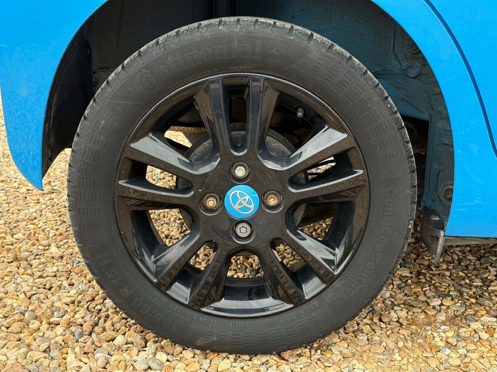 Used Toyota AYGO 2015 for sale - 76589959: Photo 16