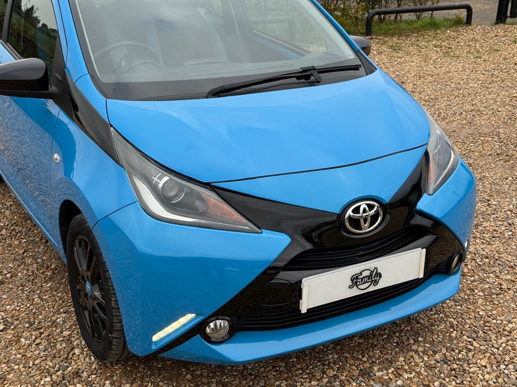 Used Toyota AYGO 2015 for sale - 76589959: Photo 3