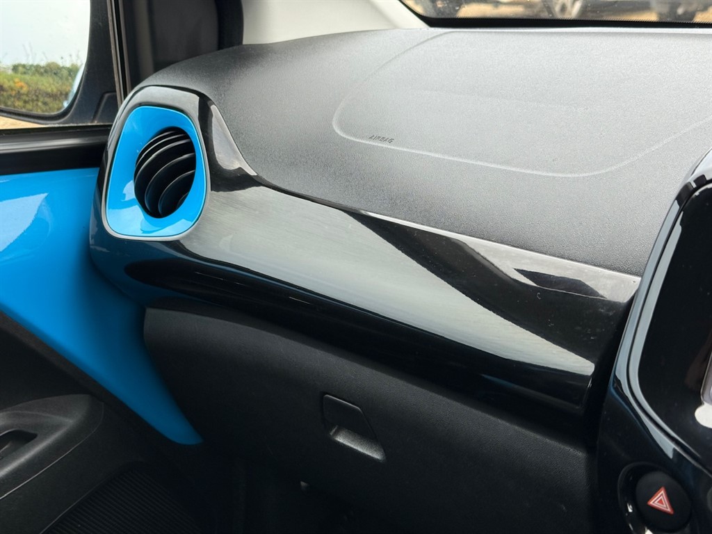 Used Toyota AYGO 2015 for sale - 76589959: Photo 45