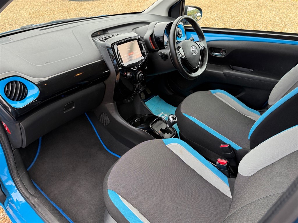 Used Toyota AYGO 2015 for sale - 76589959: Photo 48