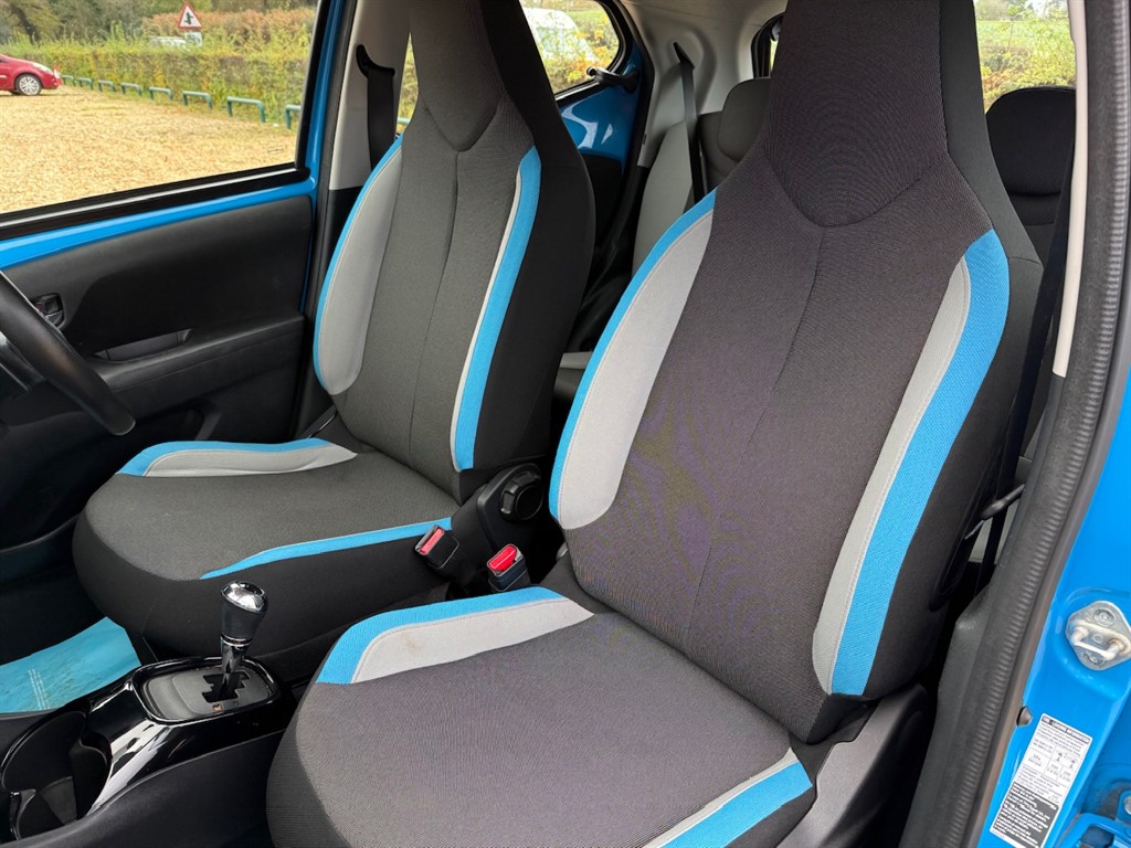 Used Toyota AYGO 2015 for sale - 76589959: Photo 49