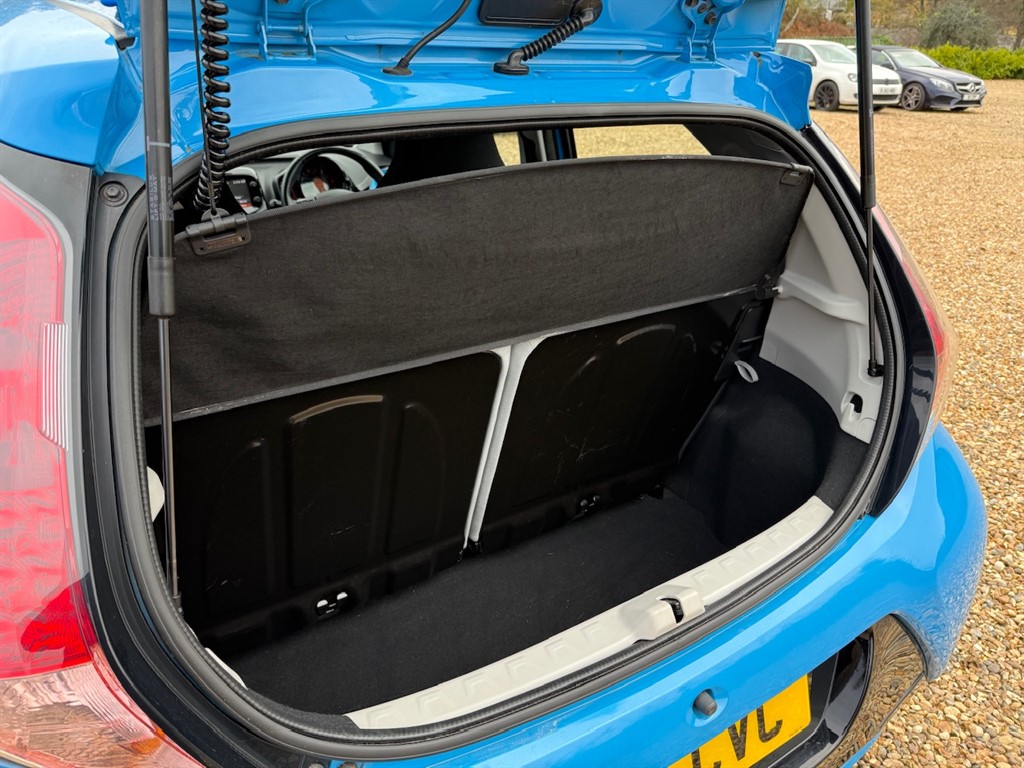 Used Toyota AYGO 2015 for sale - 76589959: Photo 54