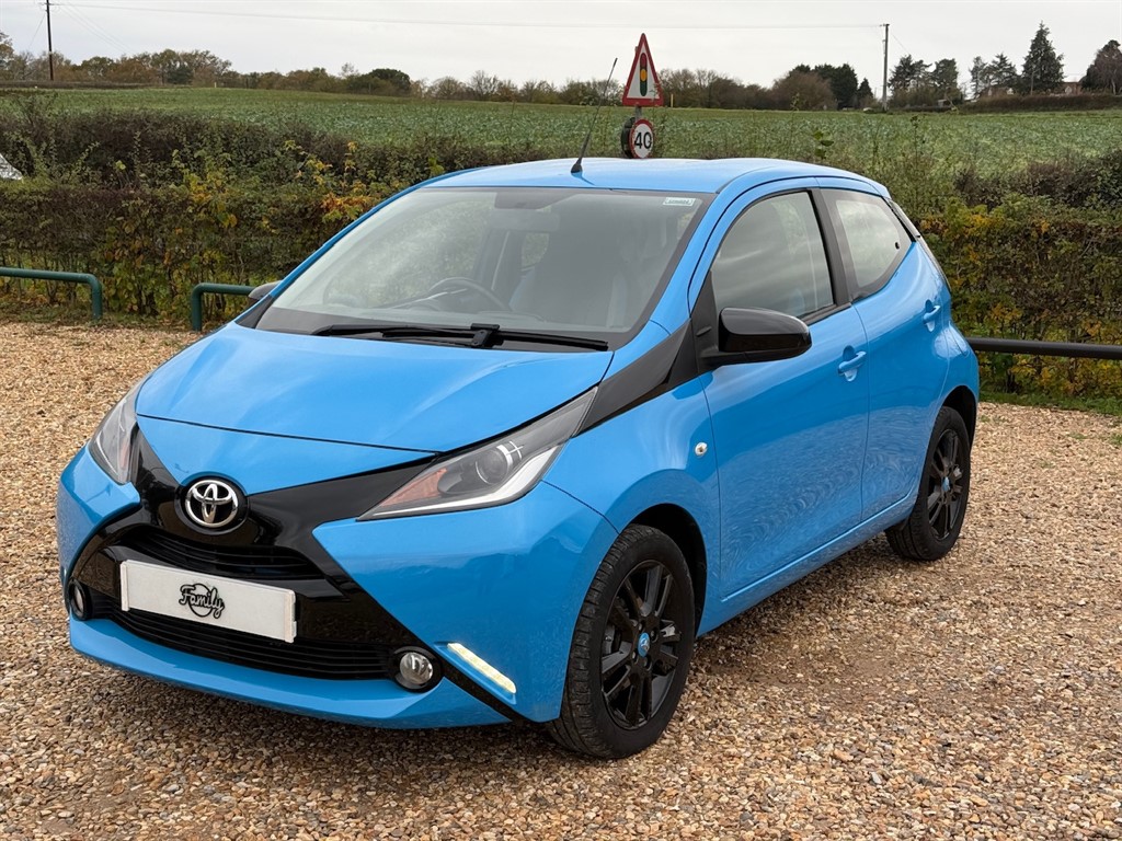 Used Toyota AYGO 2015 for sale - 76589959: Photo 6