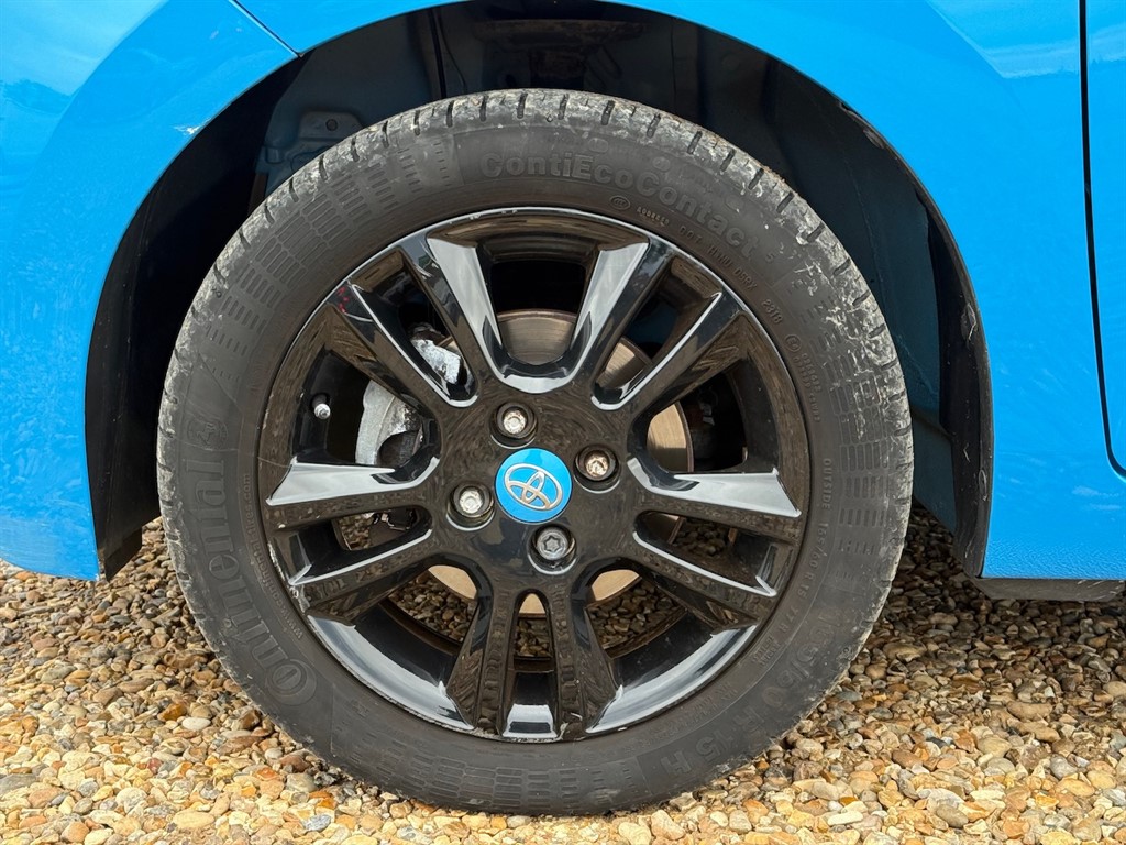 Used Toyota AYGO 2015 for sale - 76589959: Photo 7