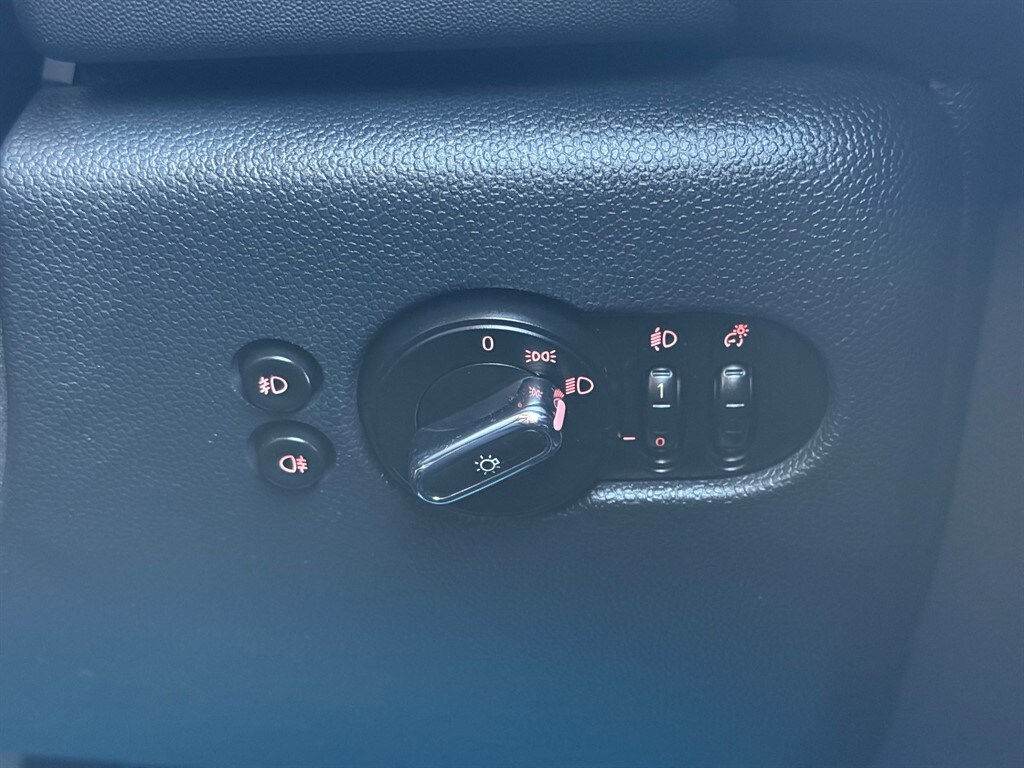 Used MINI Hatch 2018 for sale - 76544650: Photo 29