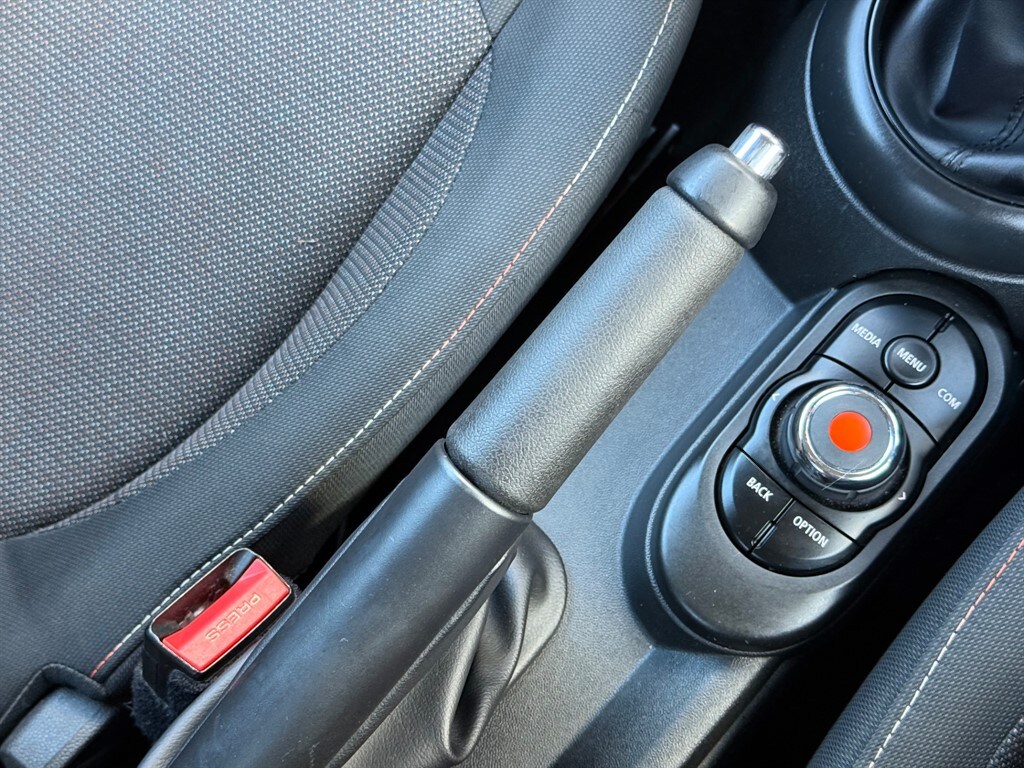 Used MINI Hatch 2018 for sale - 76544650: Photo 42