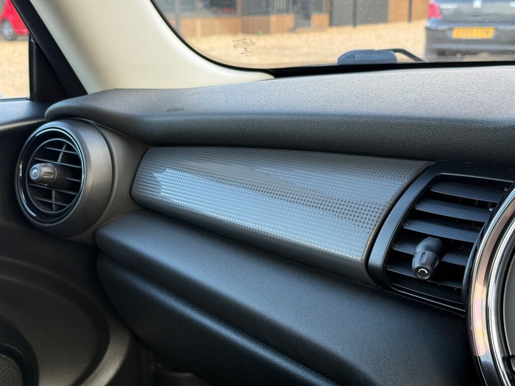 Used MINI Hatch 2018 for sale - 76544650: Photo 44