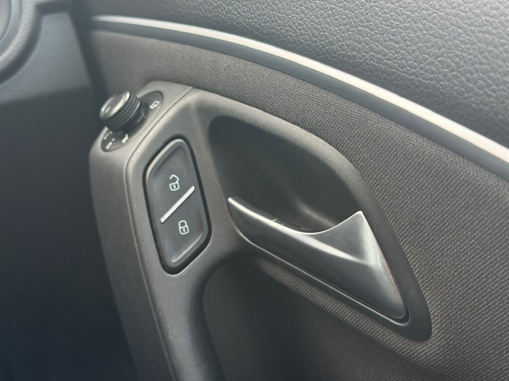Used Volkswagen Polo 2017 for sale - 76037931: Photo 33