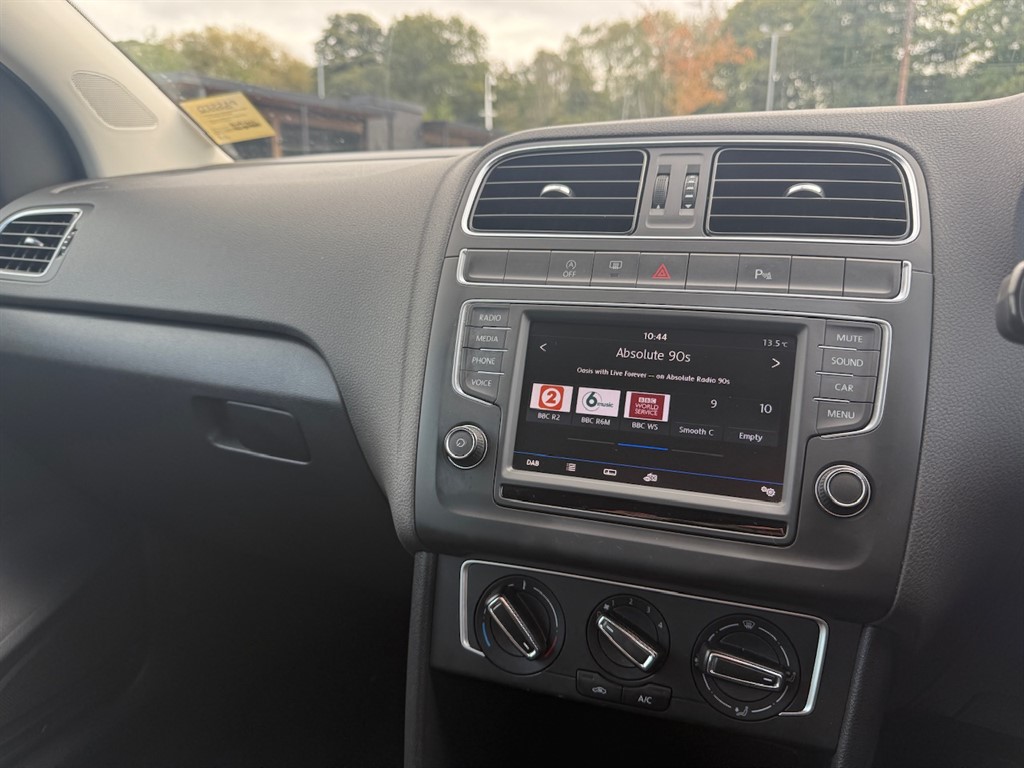 Used Volkswagen Polo 2017 for sale - 76037931: Photo 35