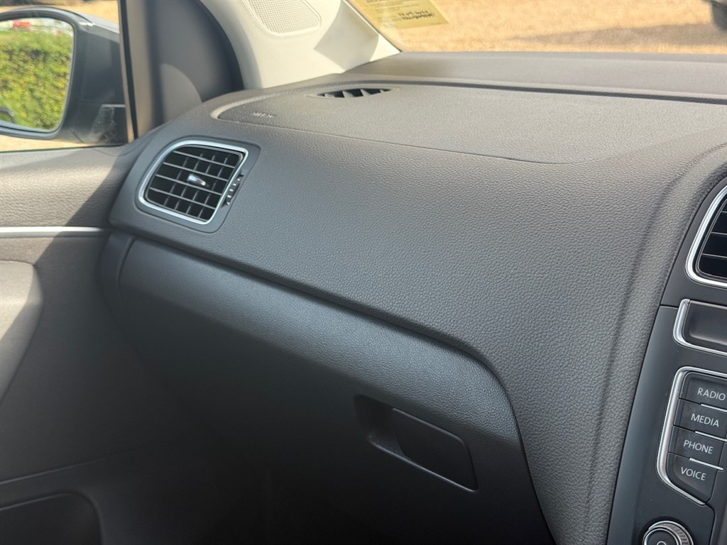 Used Volkswagen Polo 2017 for sale - 76037931: Photo 44