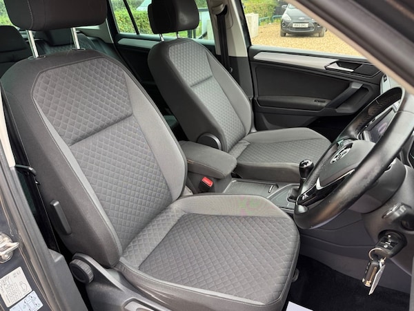 Used Volkswagen Tiguan 2017 for sale - 76290161: Photo 27