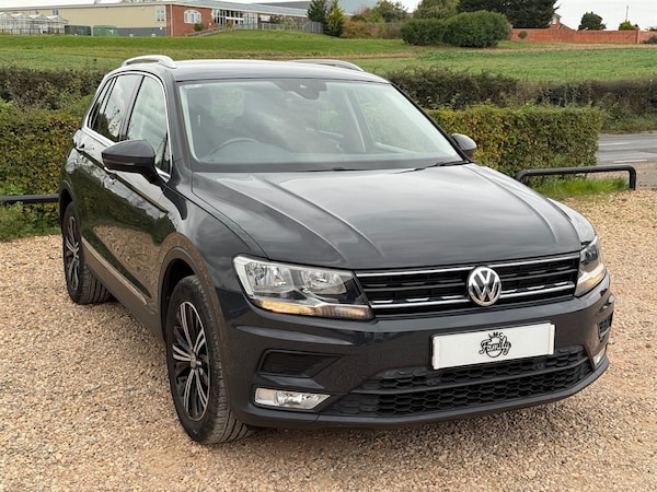 Used Volkswagen Tiguan 2017 for sale - 76290161: Photo 2