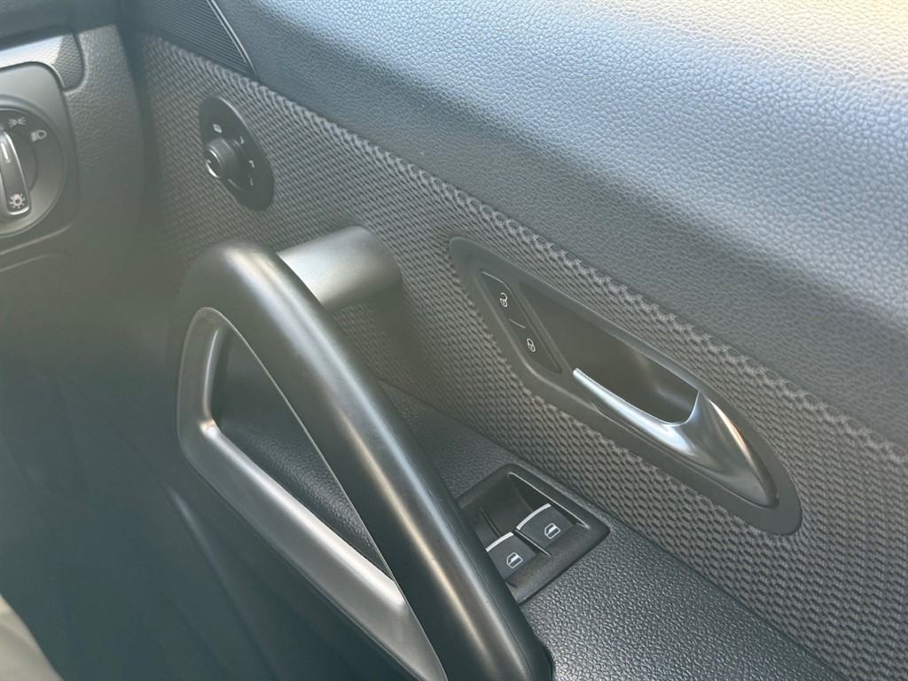 Used Volkswagen Scirocco 2015 for sale - 77186579: Photo 33