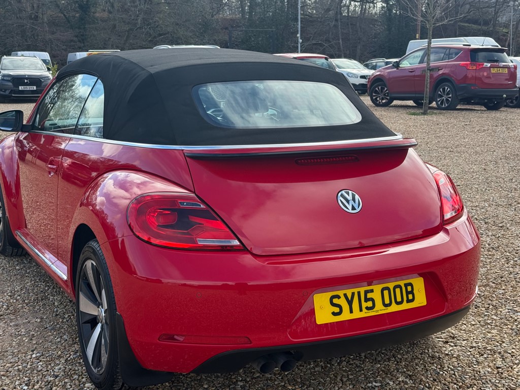 Used Volkswagen Beetle 2015 for sale - 77653379: Photo 11