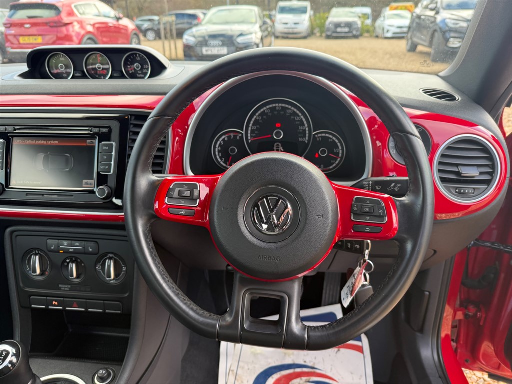 Used Volkswagen Beetle 2015 for sale - 77653379: Photo 25