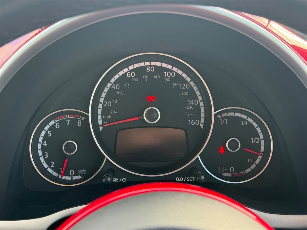 Used Volkswagen Beetle 2015 for sale - 77653379: Photo 26