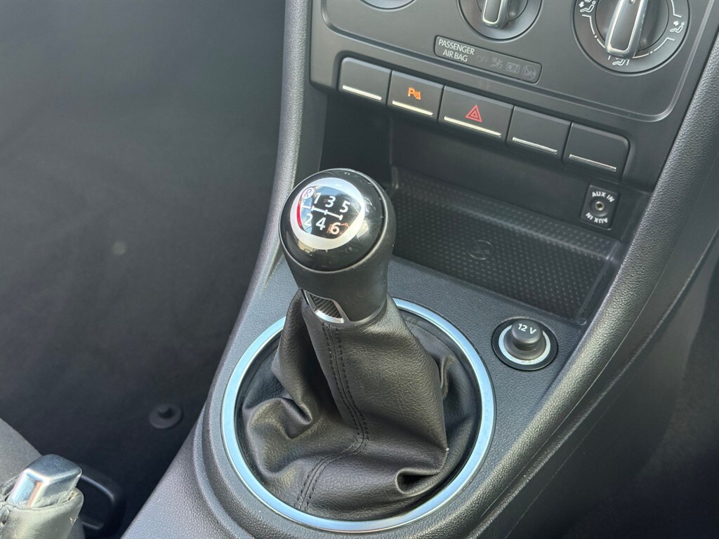 Used Volkswagen Beetle 2015 for sale - 77653379: Photo 42