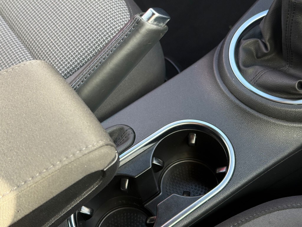 Used Volkswagen Beetle 2015 for sale - 77653379: Photo 43