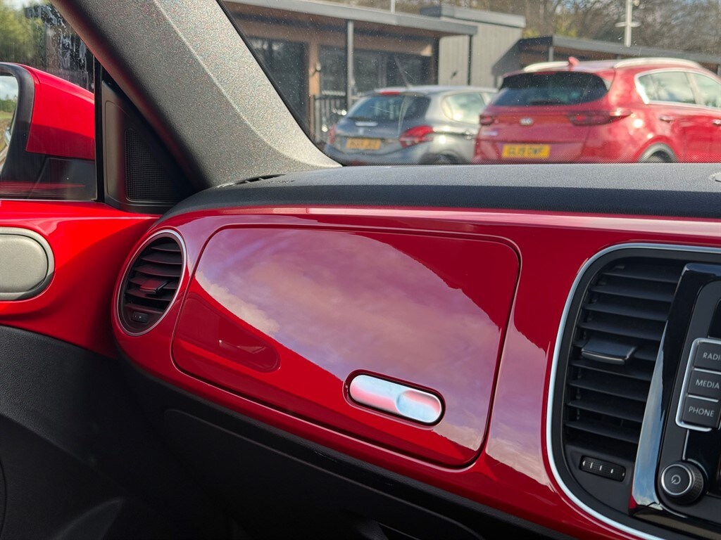 Used Volkswagen Beetle 2015 for sale - 77653379: Photo 44