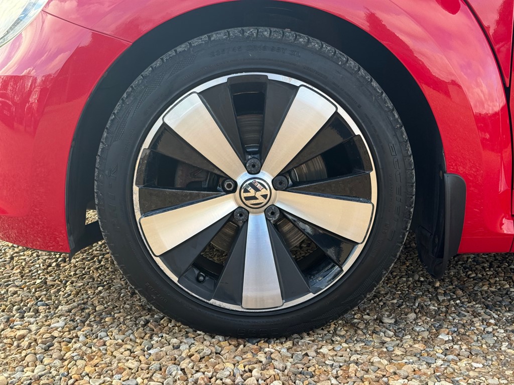 Used Volkswagen Beetle 2015 for sale - 77653379: Photo 7