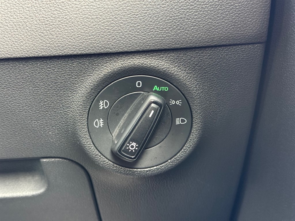 Used Skoda Karoq 2020 for sale - 75984960: Photo 31