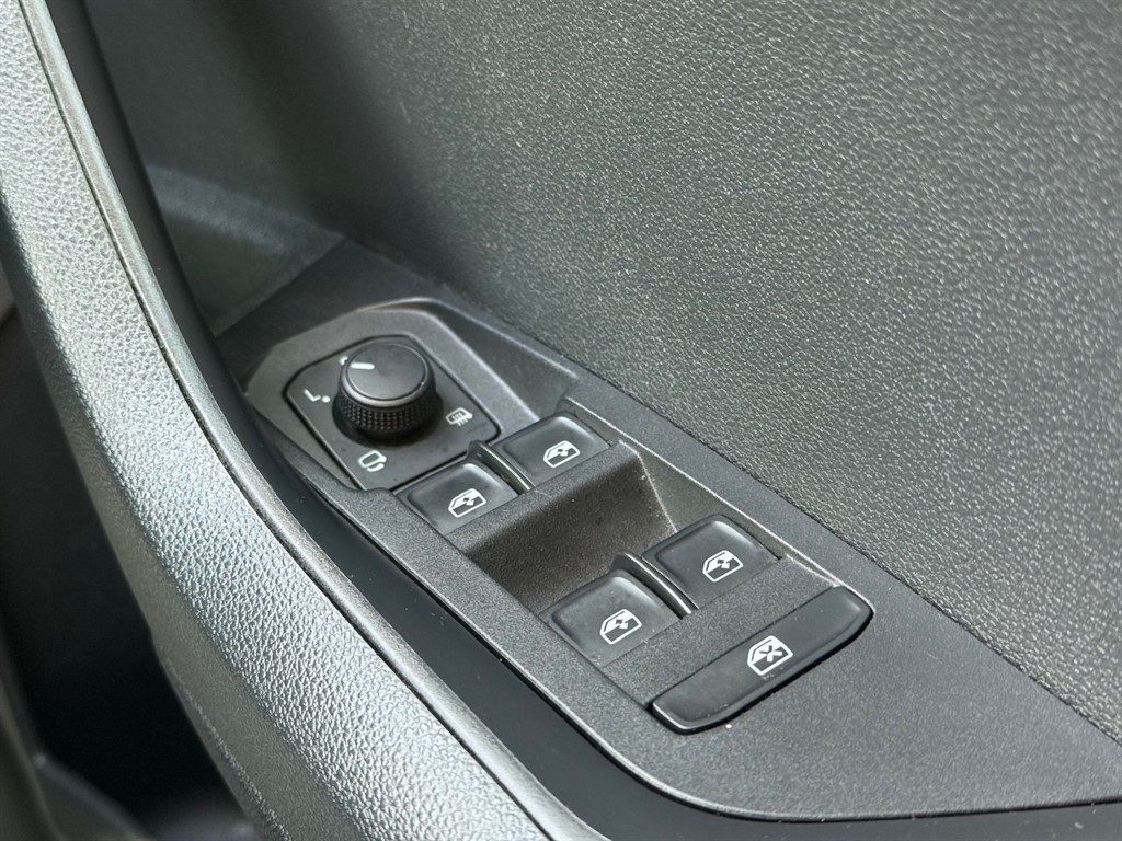 Used Skoda Karoq 2020 for sale - 75984960: Photo 33