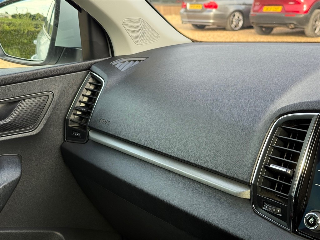 Used Skoda Karoq 2020 for sale - 75984960: Photo 41